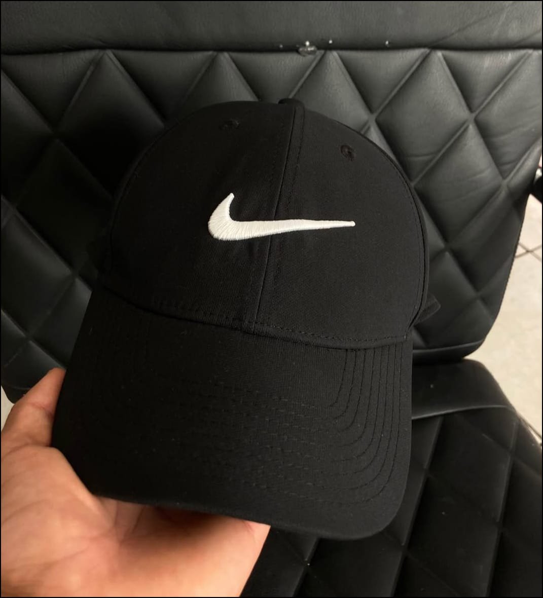 Gorra Nike Negra Swoosh Bordado